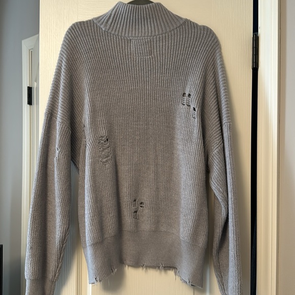 Chelsea DeBoer Distressed Ettie Sweater *M* - Picture 4 of 4